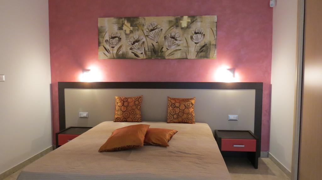 Mare Del Sud Bed and Breakfast Torre San Giovanni Ugento Rum bild